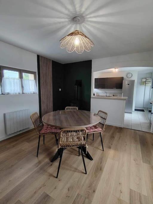 Ardres Le Jardin Des Lacs Gite Nature Et Spa מראה חיצוני תמונה